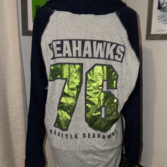 EUC PINK Seahawks long sleeve tee with hood Seattle - Picture 3 of 5